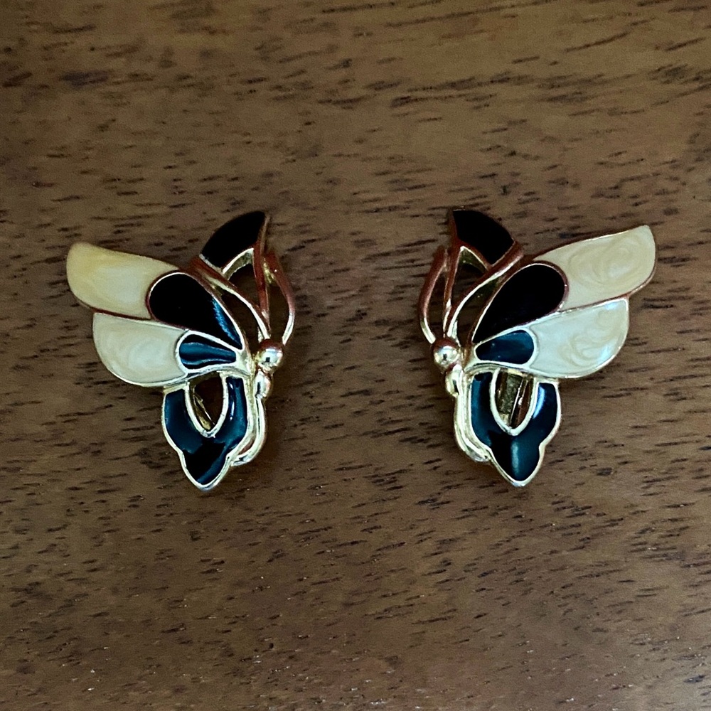 Vintage Trifari clips earrings in gold tone, black and cream enamel butterfly - Picture 3 of 6